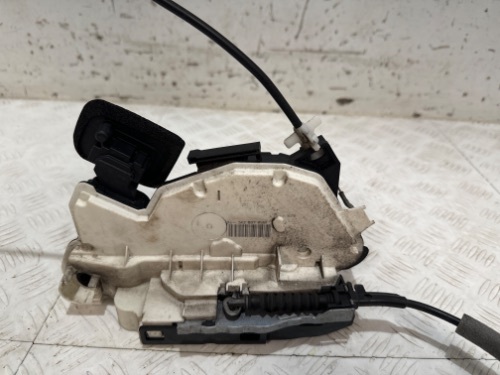 VOLKSWAGEN Polo Se 60 Central Locking Actuator Right Front